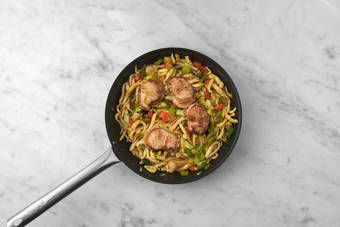 Gemüse karamellisieren