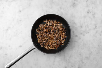 Cuire les champignons