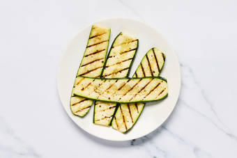 Grill zucchini