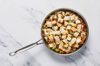 Assemble stuffing bowl