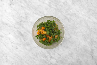 Preparare l'insalata