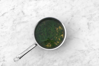 Sbollentare la rucola