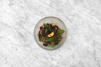 Preparare l'insalata