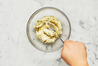 MIX GARLIC ROSEMARY BUTTER