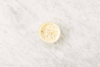 Make horseradish remoulade