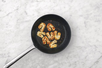 Cook the halloumi