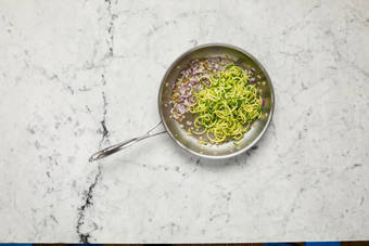 COOK SHALLOT & ZUCCHINI