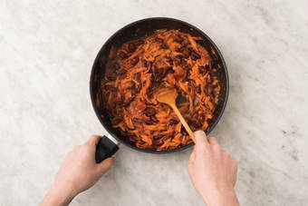 Cook the bean filling 