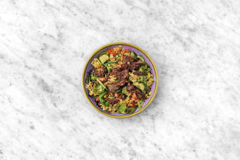 Cocina la ternera y emplata