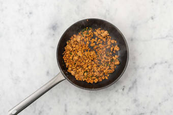 Start  Beyond Meat® filling