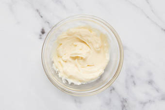 Make béarnaise sauce