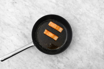 Stek fisk och räkor