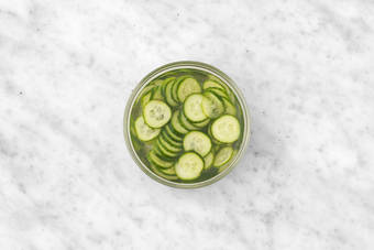 Marinare il cetriolo