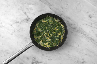 On prépare la sauce 