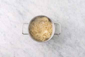 Cook the noodles