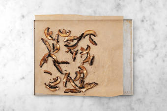 Ugnsstek svamp och broccoli