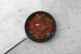 Veganes Pulled anbraten