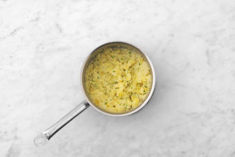 Kartoffelpüree fertigstellen