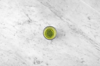 Kräuteröl zubereiten