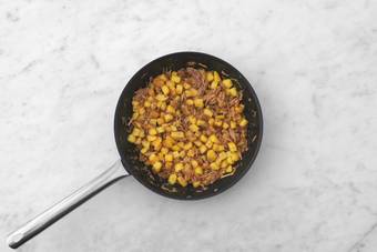 Bratkartoffeln anbraten