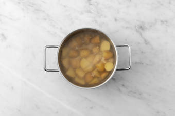 Cuire les pommes de terre