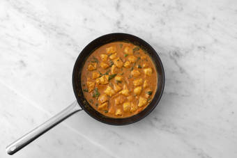 Make sauce and finish chicken