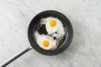 Adesso tocca all'uovo