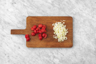 Allacciate i grembiuli