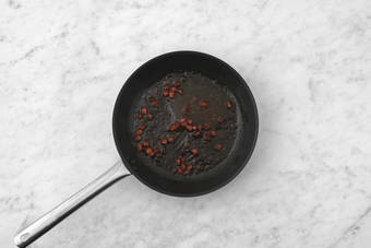 Lav chorizochutney og chimichurri