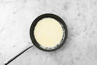 Start sauce and cook linguine