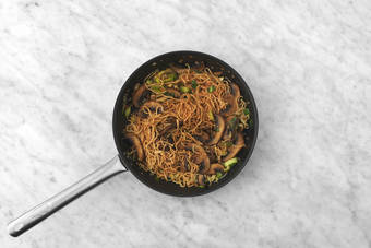 Au wok tout s'emmêle