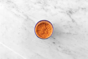 Für die Muhammara-Soße