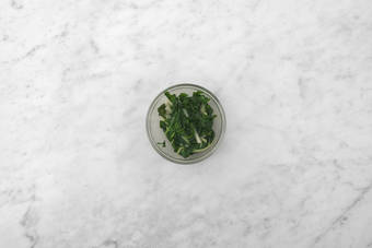 Allacciate il grembiule