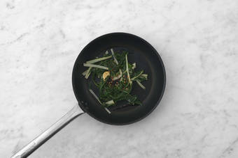 Aglio, olio e peperoncino