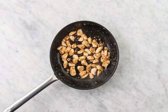 Cook the chicken & prawns