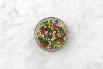 Lav agurke-tomatsalat