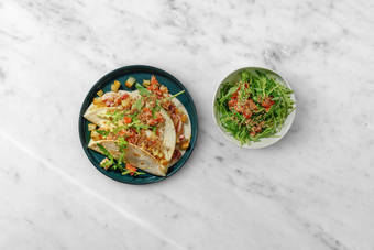 Monta las piadinas y disfruta