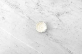 Lav hvidløgsdressing