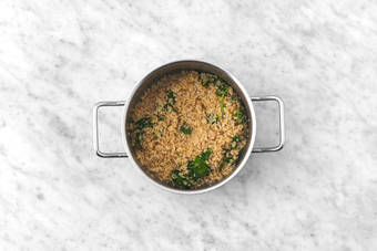 Cook bulgur and chicken