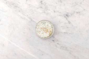 Make the parsley yoghurt 