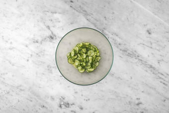 Für den Gurkensalat 