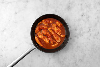 Bio-Hähnchen braten