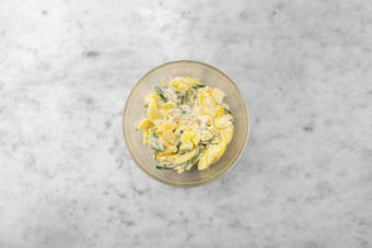 Kartoffelsalat vollenden