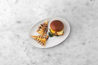 On dresse, on savoure !