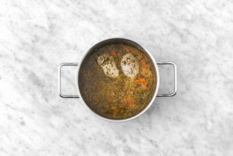 Hop, à la marmite !