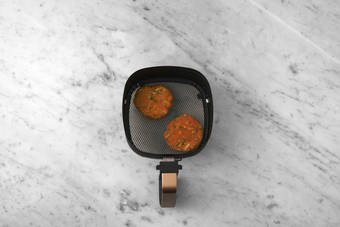 Cook the patties & haloumi