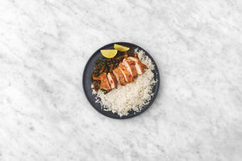 Impiattamento esotico