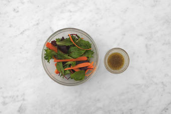 Preparare l'olio aromatico