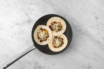 Scaldare le tortillas