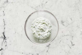 Make lemon-parsley cream